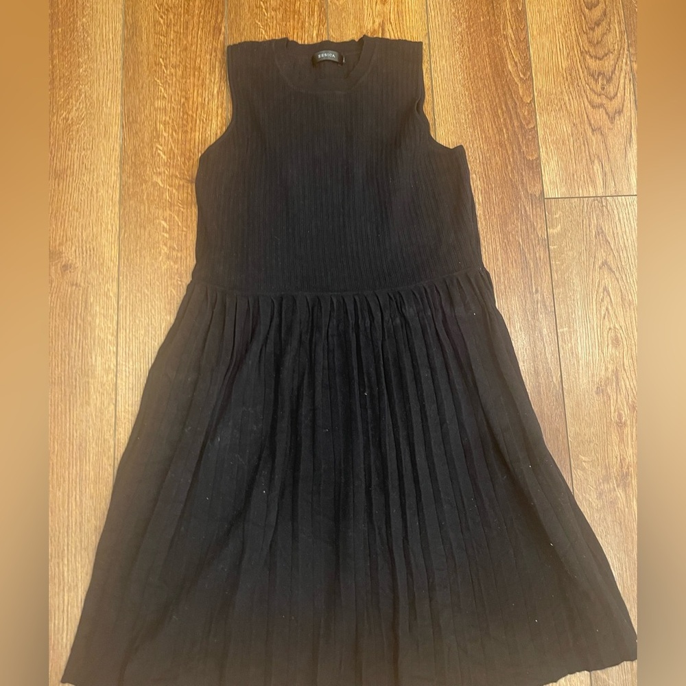 Classic Black Sleeveless Pleated Formal Dress XL